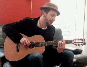 Vidéo : Igit dans un acoustique inédit