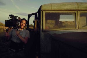 Olivier Casas (“Frères”) : « On a une conscience de l’enfance qui a heureusement beaucoup évolué »