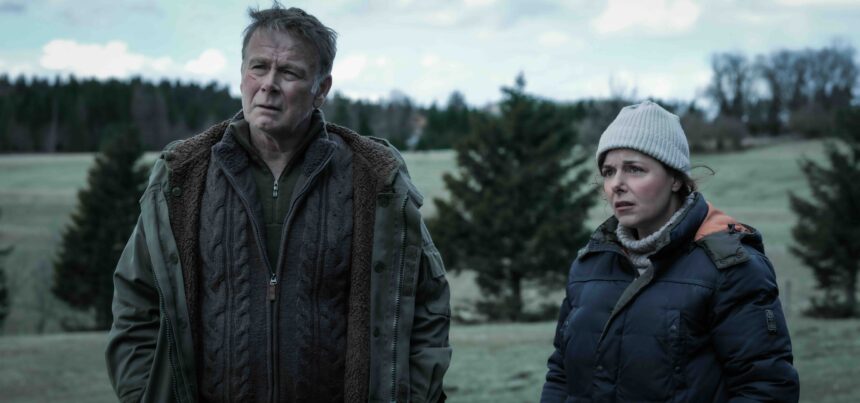Cathy et Michel, c'est un peu bonnet blanc et sans bonnet / Photo : Julien Panié (c) 2024 Gaumont - Pour toi Public productions - France 2 Cinéma