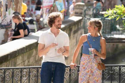 Évidemment, sur le pont…/ Photo : © 2024 Nolita Cinema - Marine Danau