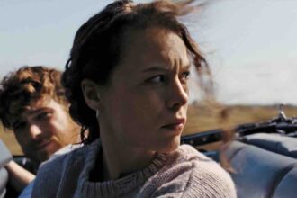 "Or des vergers fleuris se figeaient en arrière" (Apollinaire)/ Photo : © Les Films du Losange