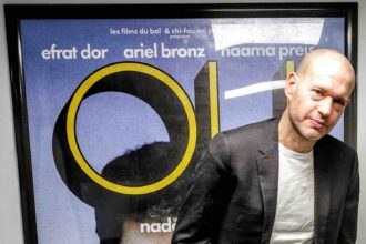 Nadav Lapid, souriant en coin / Photo : © Vincent Raymond