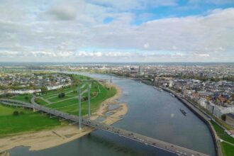 Anatomie de Düsseldorf : le coude du Rhin / Photo : © Vincent Raymond