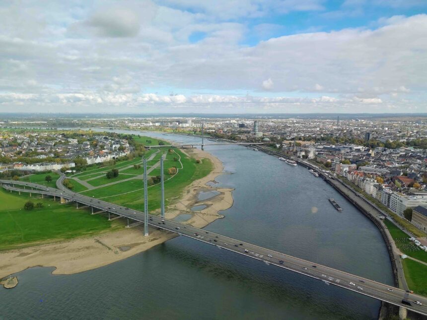 Anatomie de Düsseldorf : le coude du Rhin / Photo : © Vincent Raymond