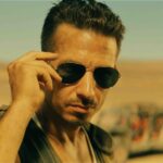 Ferrari avec pare-soleil intégré : © ICONOCLAST, BE KIND FILMS, STUDIOCANAL