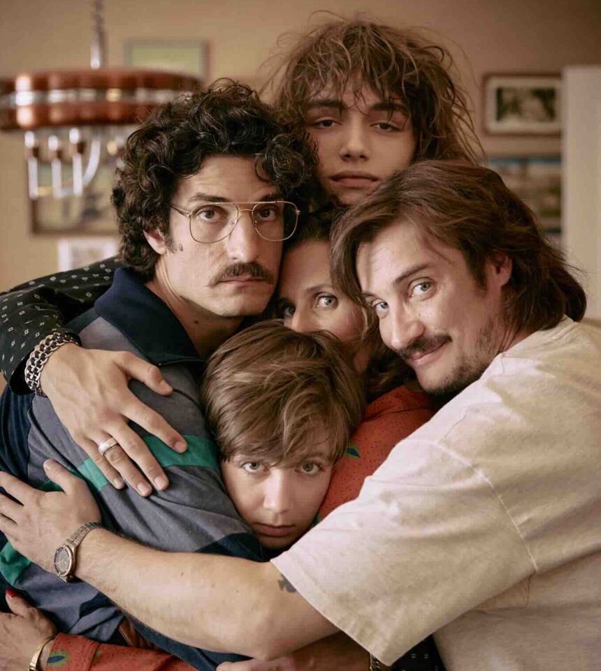 La famille, ça peut parfois être étouffant / Photo : Manuel Moutier © 2026 ADNP - TEN CINEMA - GAUMONT - TF1 FILMS PRODUCTION - QUAD+TEN