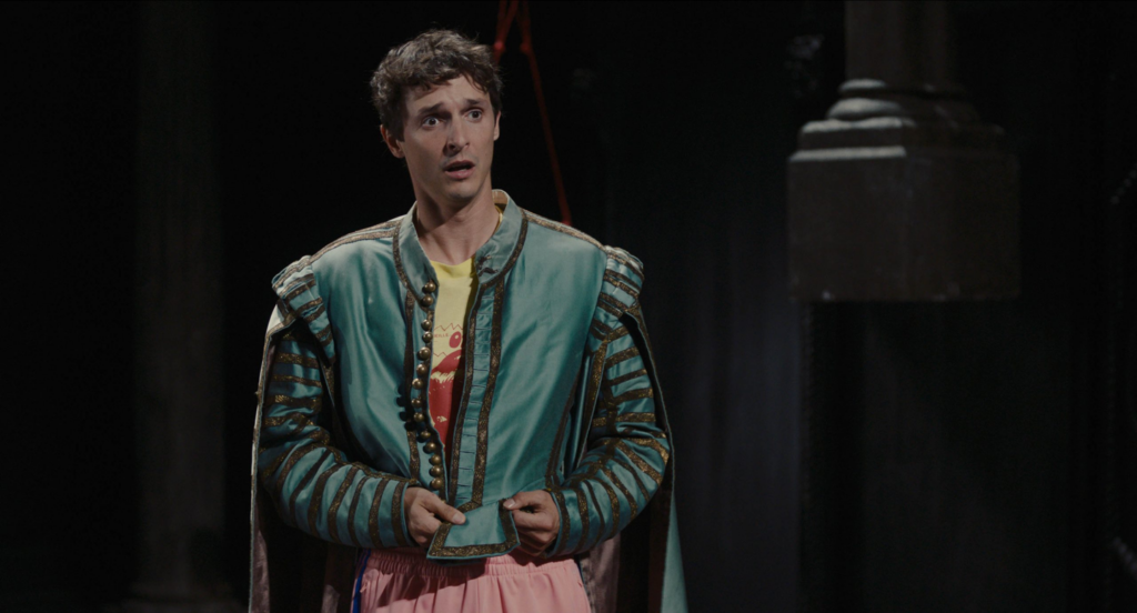Sur scène, être superstitieux porte malheur / Photo : © ATELIER DE PRODUCTION - COMEDIE FRANCAISE - FRANCE 2 CINEMA